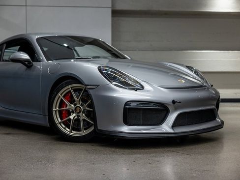 Used 2016 Porsche Cayman GT4 image 15