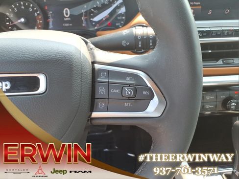 Used 2023 Jeep Compass Limited AWD/4WD image 19