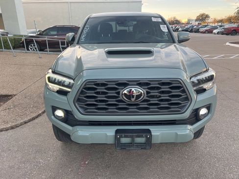 Used 2023 Toyota Tacoma TRD Sport image 2
