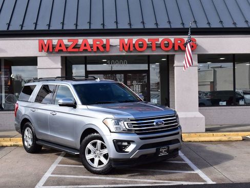 Used 2020 Ford Expedition XLT w/ Equipment Group 202A image 3