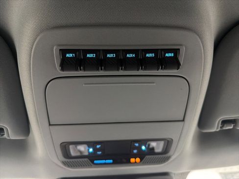 Used 2025 Ford F350 XLT w/ 360-Degree Camera Package image 29