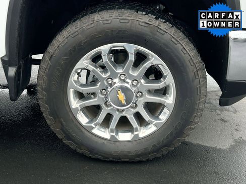 Used 2025 Chevrolet Silverado 3500 LTZ w/ LTZ Plus Package image 30