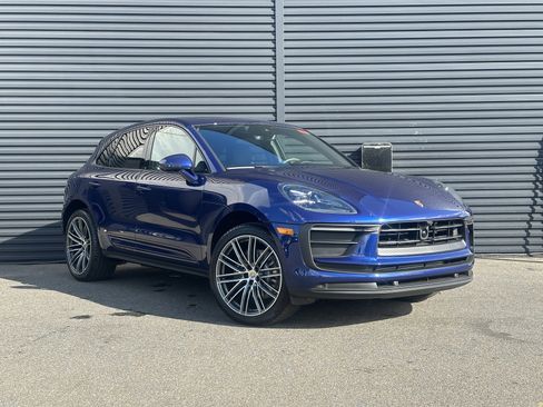 New 2026 Porsche Macan AWD/4WD image 10