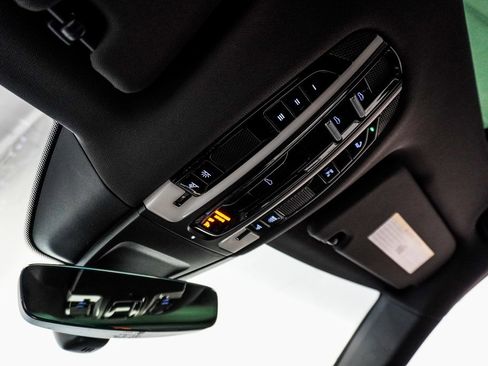 Used 2022 Porsche Panamera 4 Platinum Edition image 44