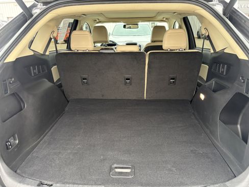 Used 2024 Ford Edge SEL w/ Convenience Package image 16