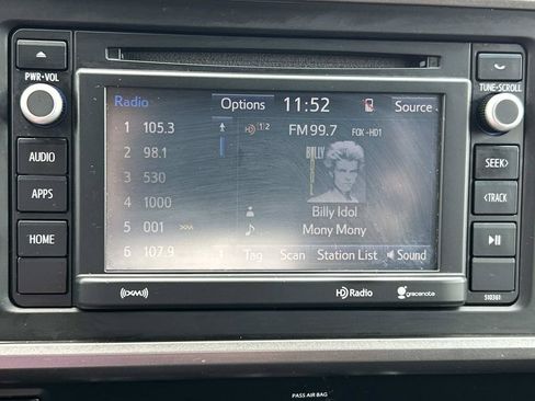 Used 2019 Toyota Tacoma SR5 RWD image 31