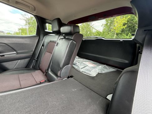 Certified 2025 Nissan Kicks SR FWD image 26
