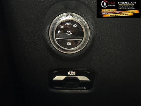 Used 2023 Mercedes-Benz C 300 4MATIC Sedan w/ AMG Line w/ Night Package image 29