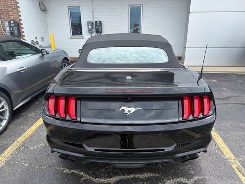 Used 2023 Ford Mustang Premium RWD image 5