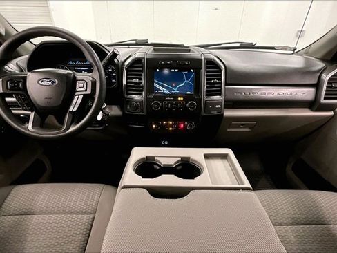 Used 2019 Ford F250 XLT w/ XLT Premium Package image 14