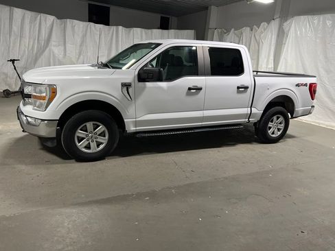 Used 2022 Ford F150 XLT w/ Trailer Tow Package AWD/4WD image 4
