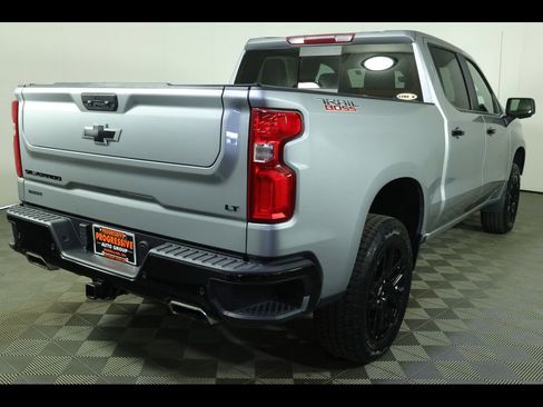 Used 2023 Chevrolet Silverado 1500 LT Trail Boss w/ Convenience Package II AWD/4WD image 19