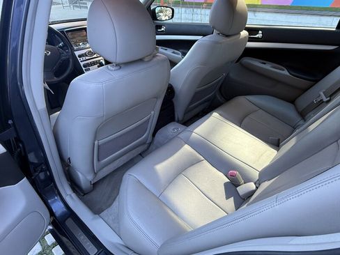 Used 2009 INFINITI G37 Journey w/ Premium Pkg image 19