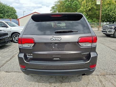 Used 2021 Jeep Grand Cherokee Laredo X image 7