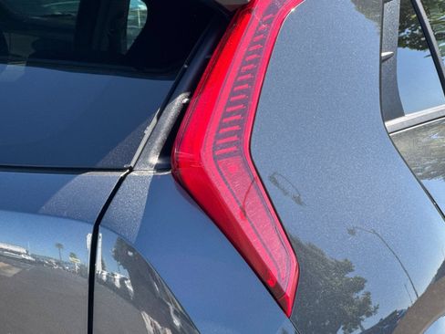 Used 2024 Kia Niro Wind FWD image 47