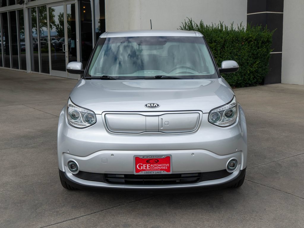 Used 2016 Kia Soul EV + FWD image 2