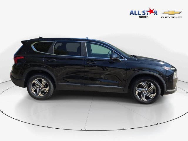Used 2023 Hyundai Santa Fe SE FWD image 2