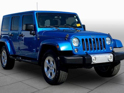 Used 2015 Jeep Wrangler Unlimited Sahara w/ Connectivity Group image 3