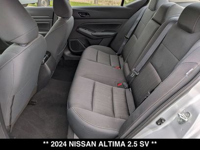 Used 2024 Nissan Altima 2.5 SV