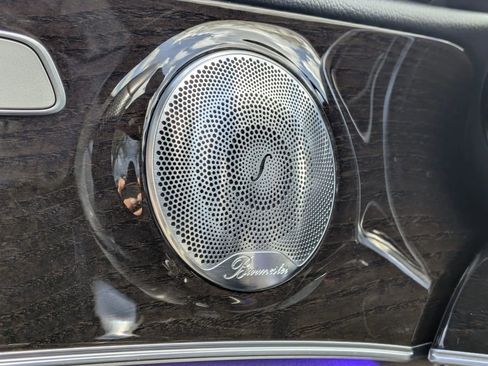 Used 2017 Mercedes-Benz E 300 image 14