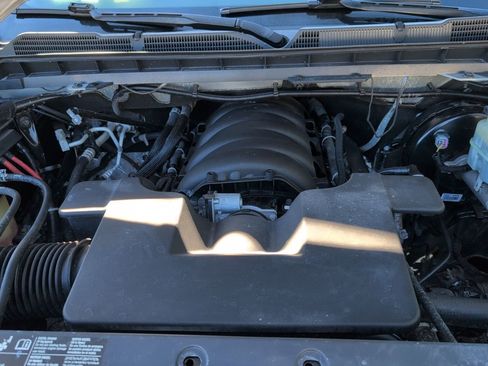 Used 2018 Chevrolet Silverado 1500 LT w/ All Star Edition image 36