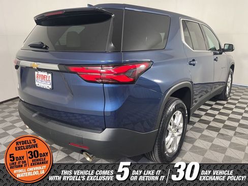 Used 2023 Chevrolet Traverse LS AWD/4WD image 5