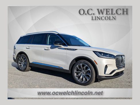 New 2025 Lincoln Aviator Reserve w/ Illumination Package image 1