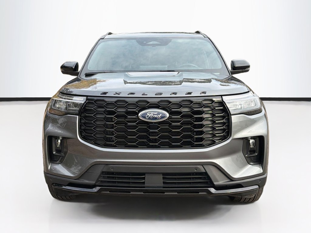 Used 2026 Ford Explorer ST-Line AWD/4WD image 2
