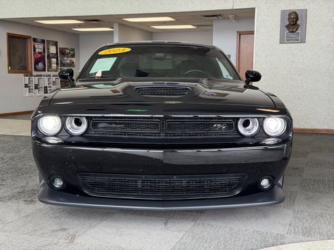 Used 2023 Dodge Challenger R/T w/ Plus Package image 15