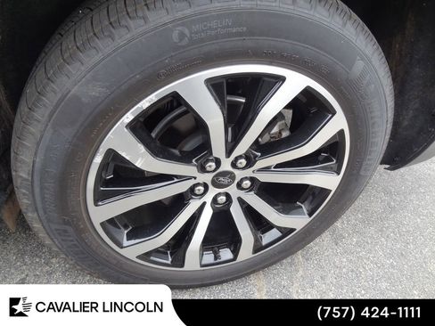 Certified 2022 Ford Explorer ST-Line w/ Class IV Trailer Tow Package AWD/4WD image 13