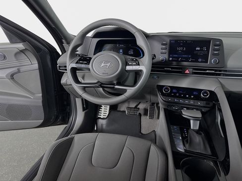 New 2026 Hyundai Elantra SEL Sport FWD image 23
