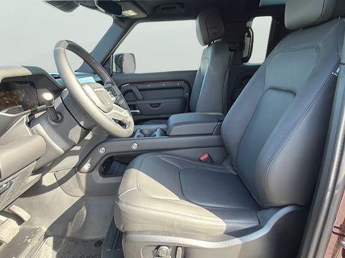 New 2026 Land Rover Defender 90 X-Dynamic SE AWD/4WD image 17
