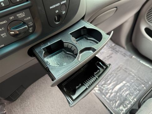 Used 1999 Ford F150 Lightning image 60