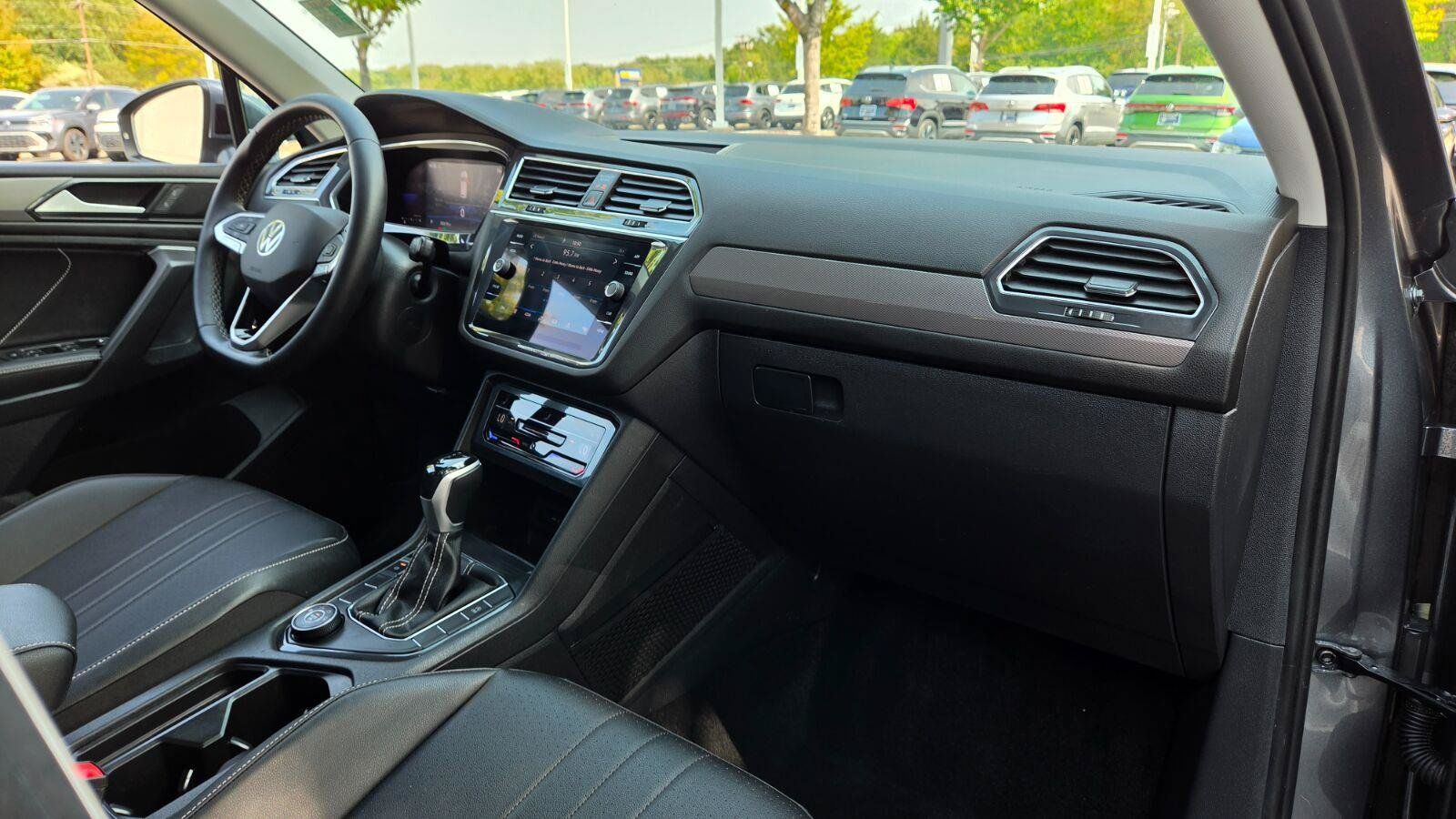 Certified 2023 Volkswagen Tiguan SE AWD/4WD image 47