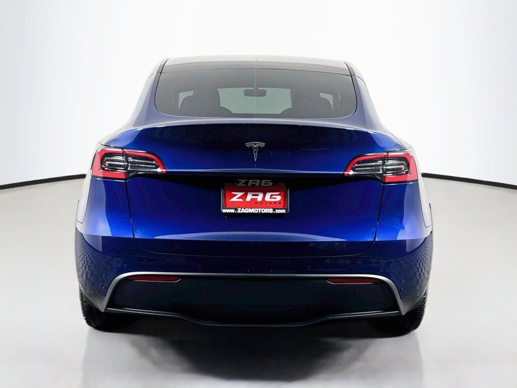 Used 2021 Tesla Model Y Long Range AWD/4WD image 4