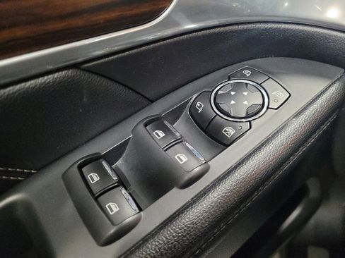 Used 2016 Ford Explorer Limited w/ Equipment Group 301A AWD/4WD image 27