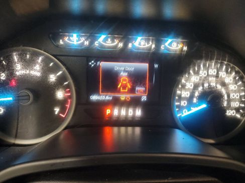 Used 2019 Ford F150 XLT w/ Max Trailer Tow Package image 12