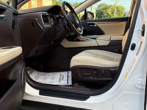 Used 2020 Lexus RX 350L Premium w/ Premium Package AWD/4WD image 20