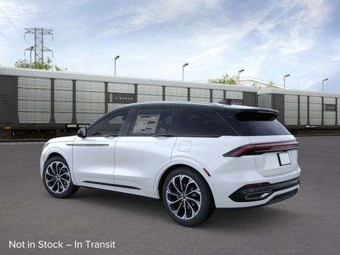 New 2026 Lincoln Nautilus Reserve AWD/4WD image 4