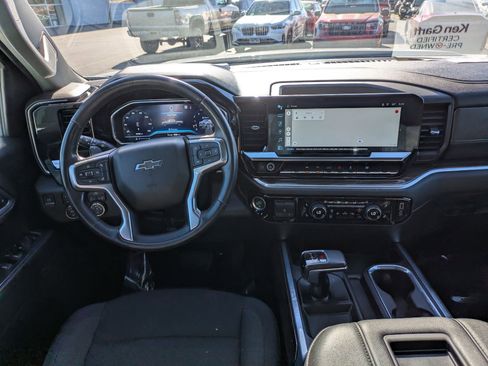 Used 2022 Chevrolet Silverado 1500 RST w/ Protection Package AWD/4WD image 28