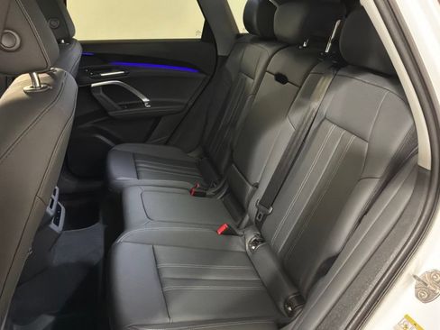 Used 2025 Audi Q5 Premium w/ Convenience Package AWD/4WD image 19
