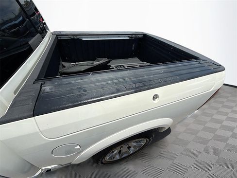 Used 2018 RAM 1500 Limited image 29