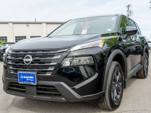Certified 2026 Nissan Rogue SV w/ Cold Weather Package AWD/4WD image 2