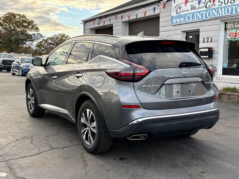 Used 2023 Nissan Murano SV image 3