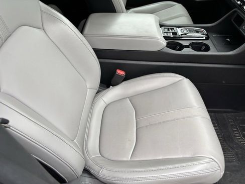 Used 2023 Honda Pilot EX-L image 24