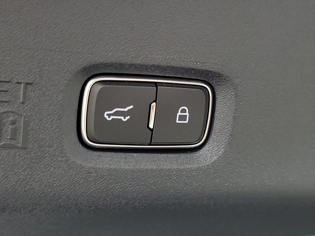 New 2027 Lincoln Navigator L Reserve RWD image 7