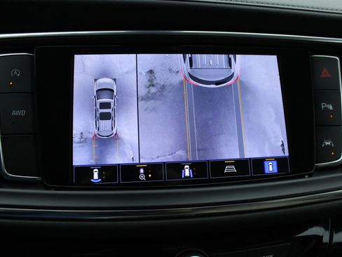 Used 2022 Buick Enclave Avenir AWD/4WD image 44