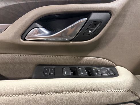 Used 2021 GMC Yukon Denali w/ Denali Ultimate Package AWD/4WD image 27