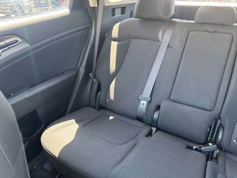 Used 2025 Kia Sportage LX FWD image 38