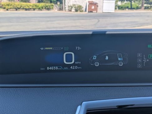 Used 2016 Toyota Prius Two w/ Preferred Accessory Package image 11